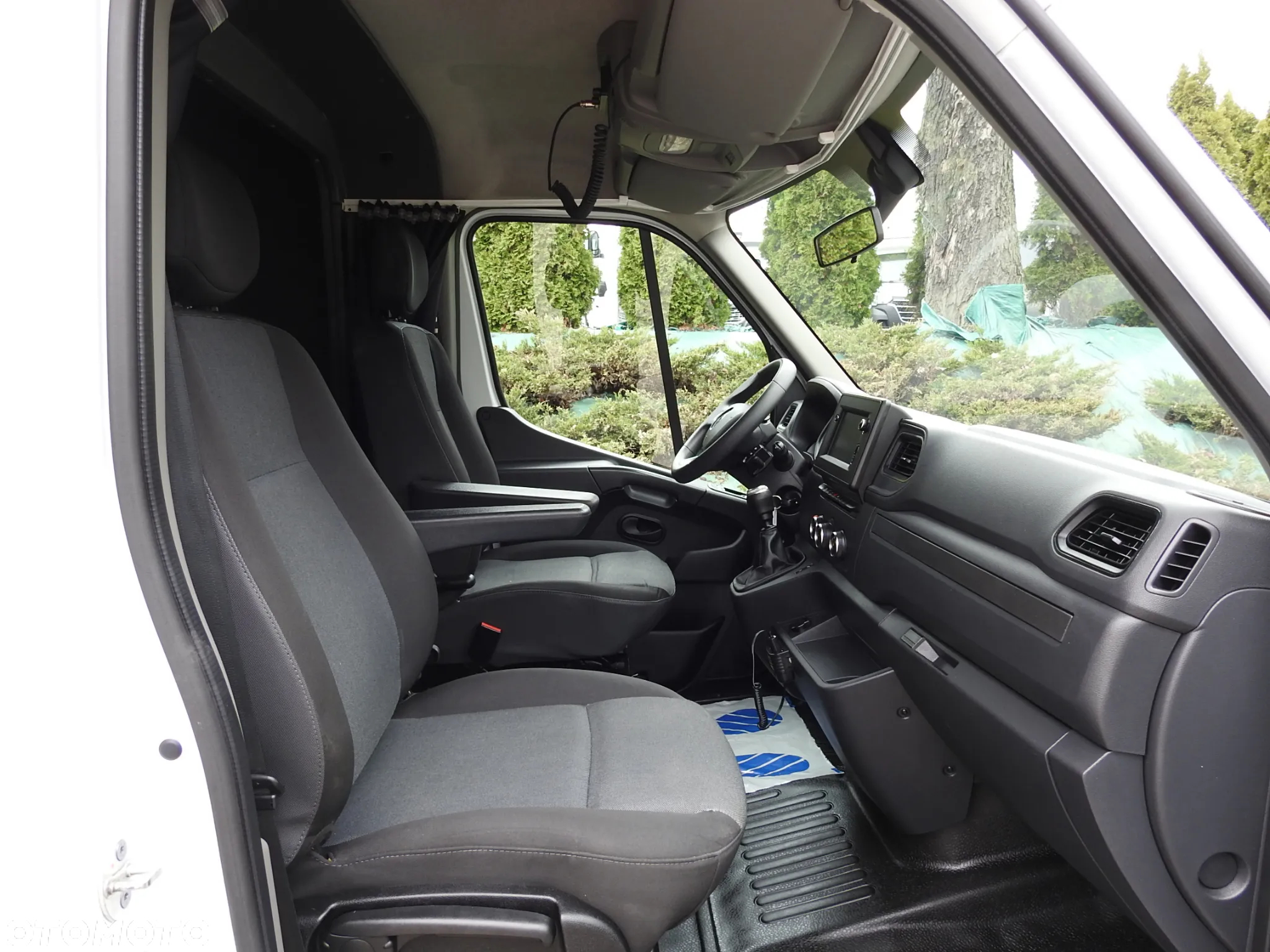 Renault MASTER PLANDEKA 10 PALET WEBASTO NAWIGACJA KLIMATYZACJA LEDY PNEUMATYKA 165KM [ 128098 ] - 32