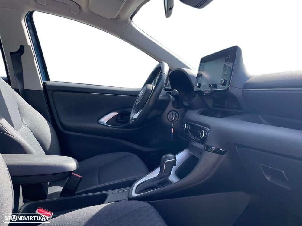 Toyota Yaris - 6