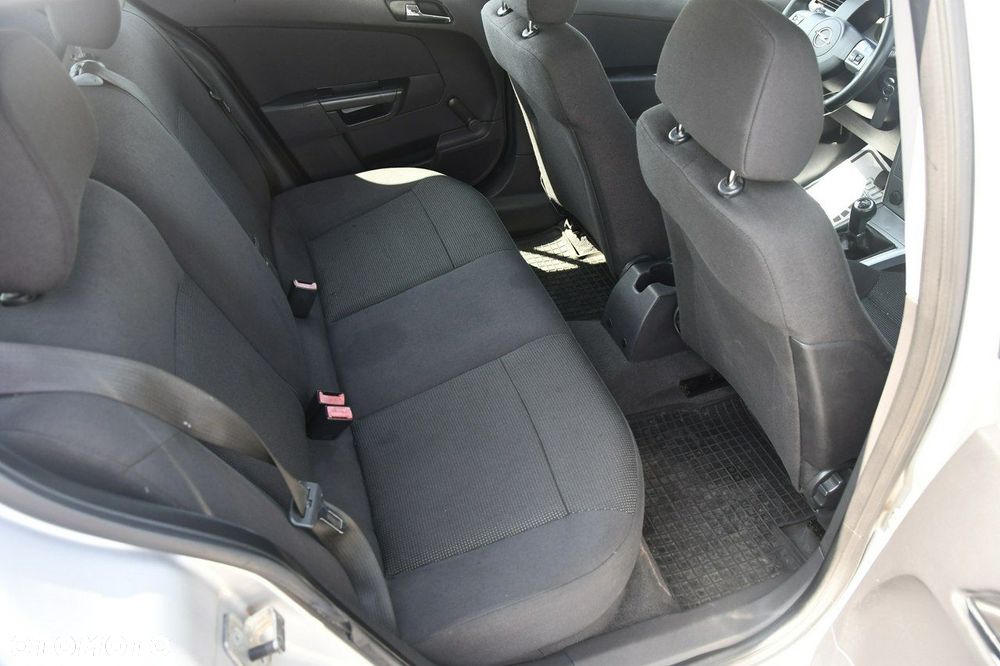 Opel Astra - 21