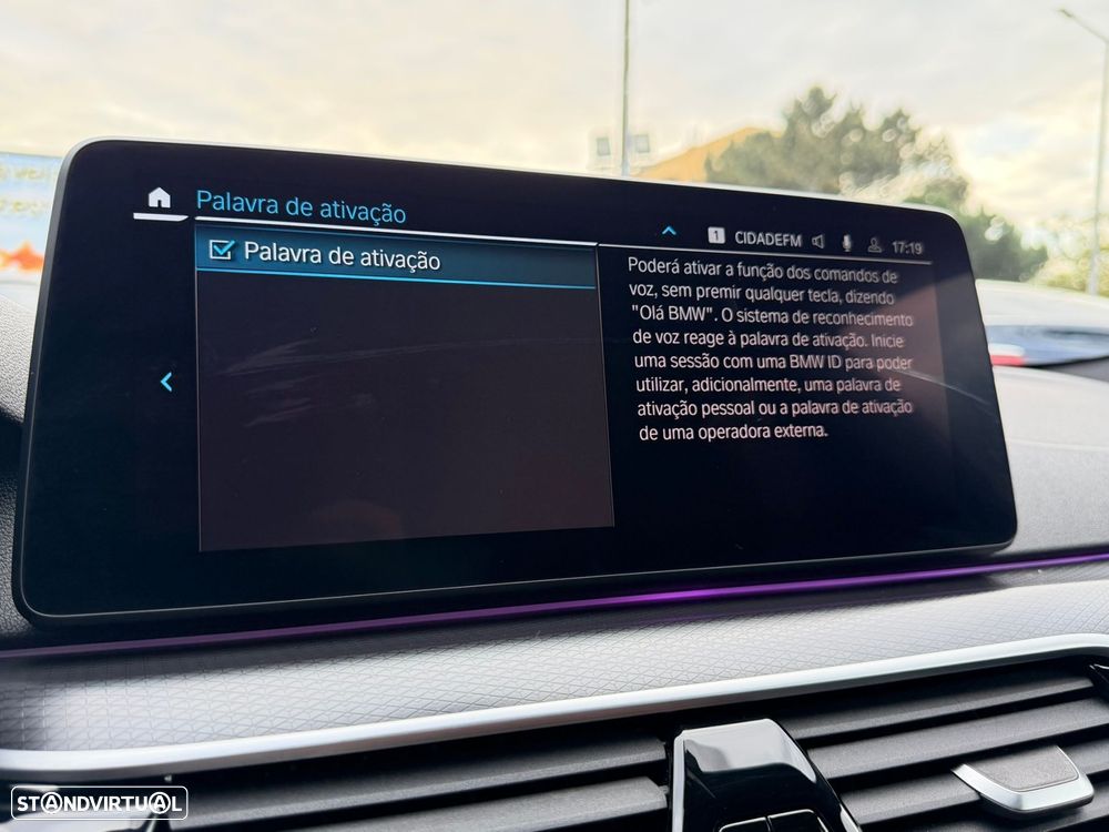 BMW 530 e Pack Desportivo M - 55