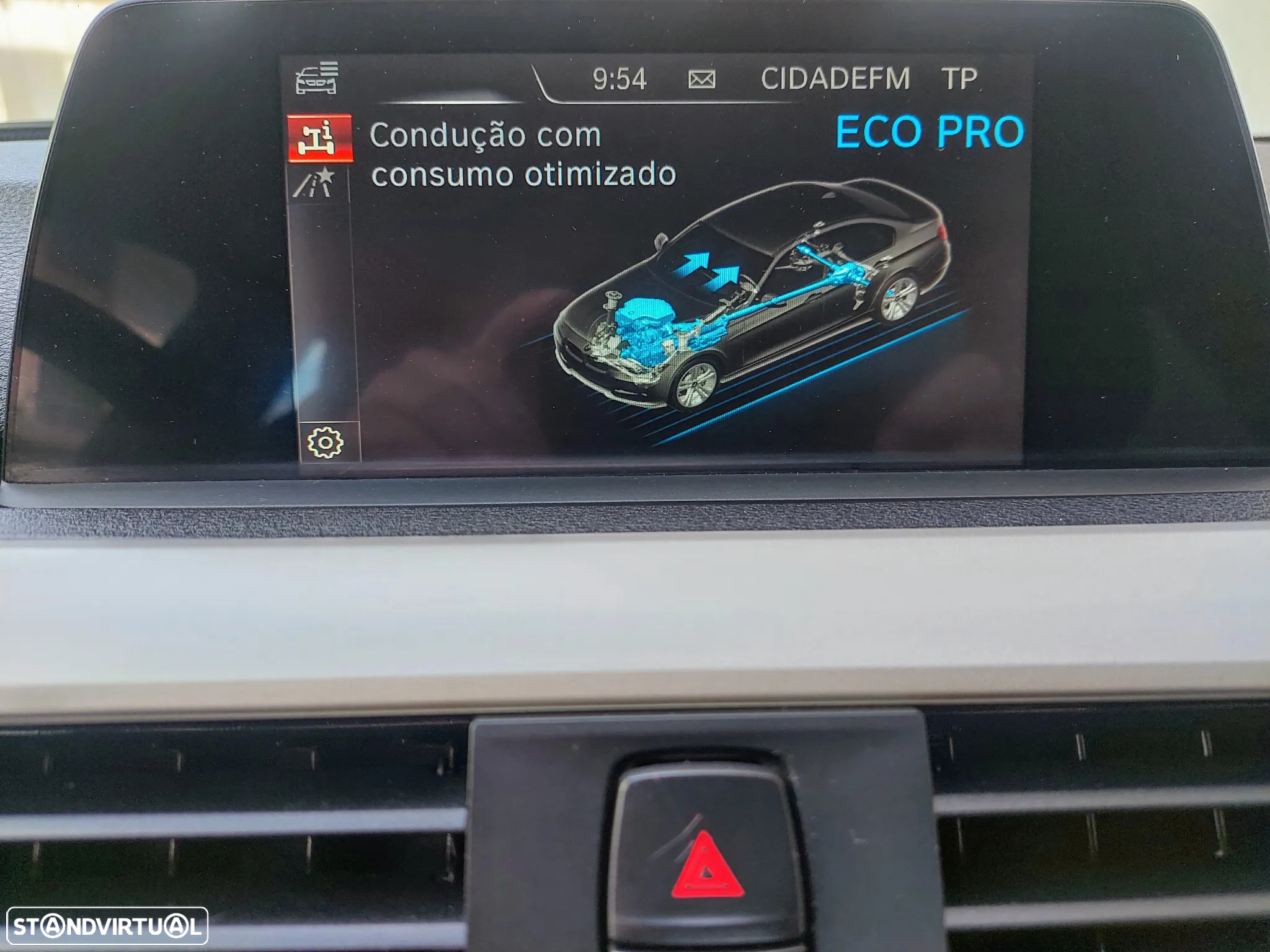 BMW 320 d Line Luxury - 36