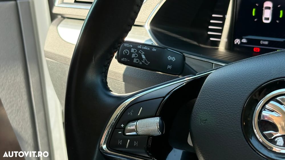 Skoda Superb 2.0 TDI DSG Ambition - 22