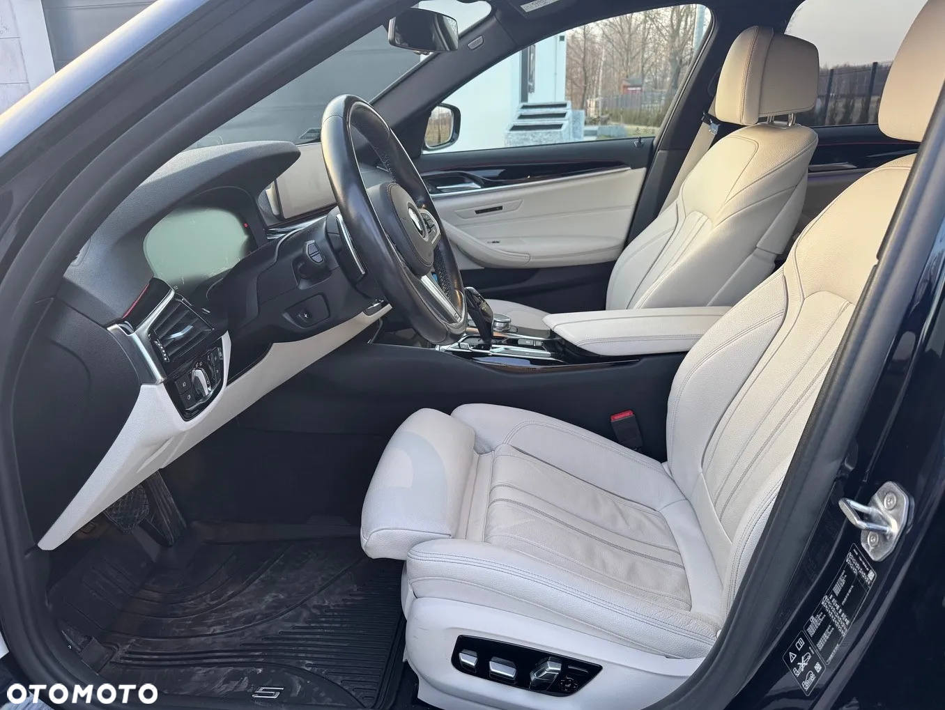 BMW Seria 5 520d xDrive Sport Line sport - 9