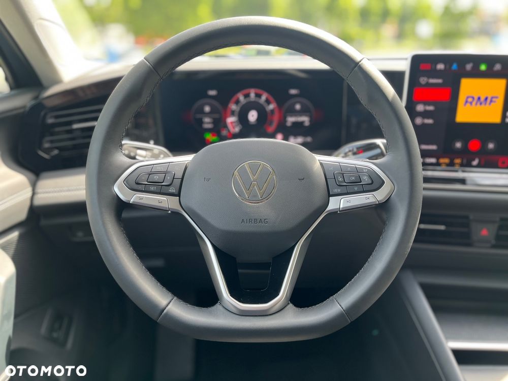 Volkswagen Tiguan - 13