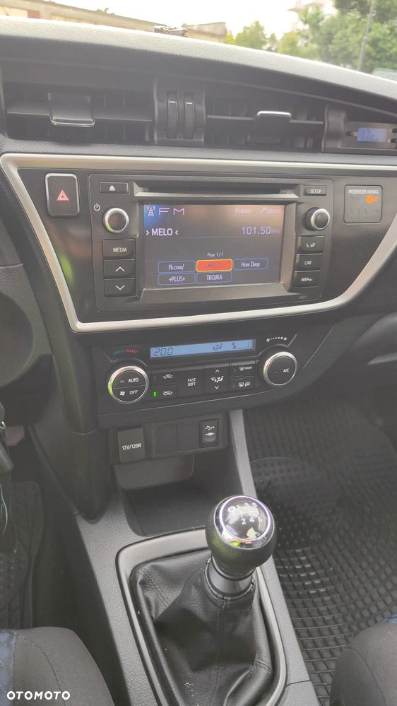 Toyota Auris 1.4 D-4D Active - 3