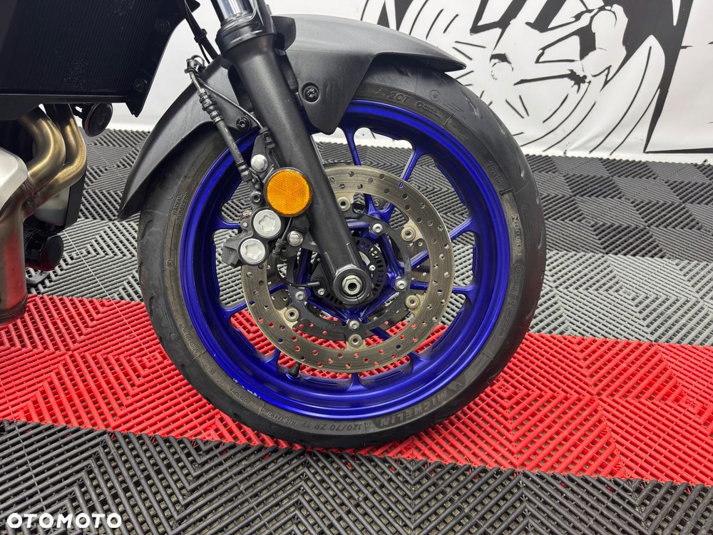 Yamaha MT - 30