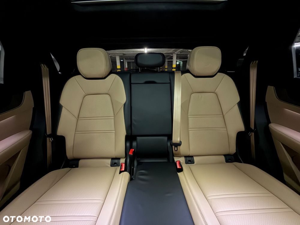 Porsche Cayenne Turbo E-Hybrid PHEV - 15