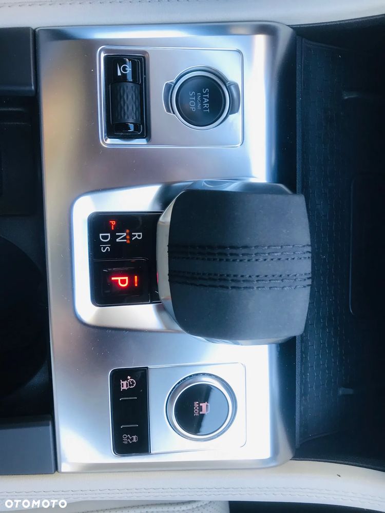 Jaguar F-Pace P250 AWD R-Dynamic HSE - 17