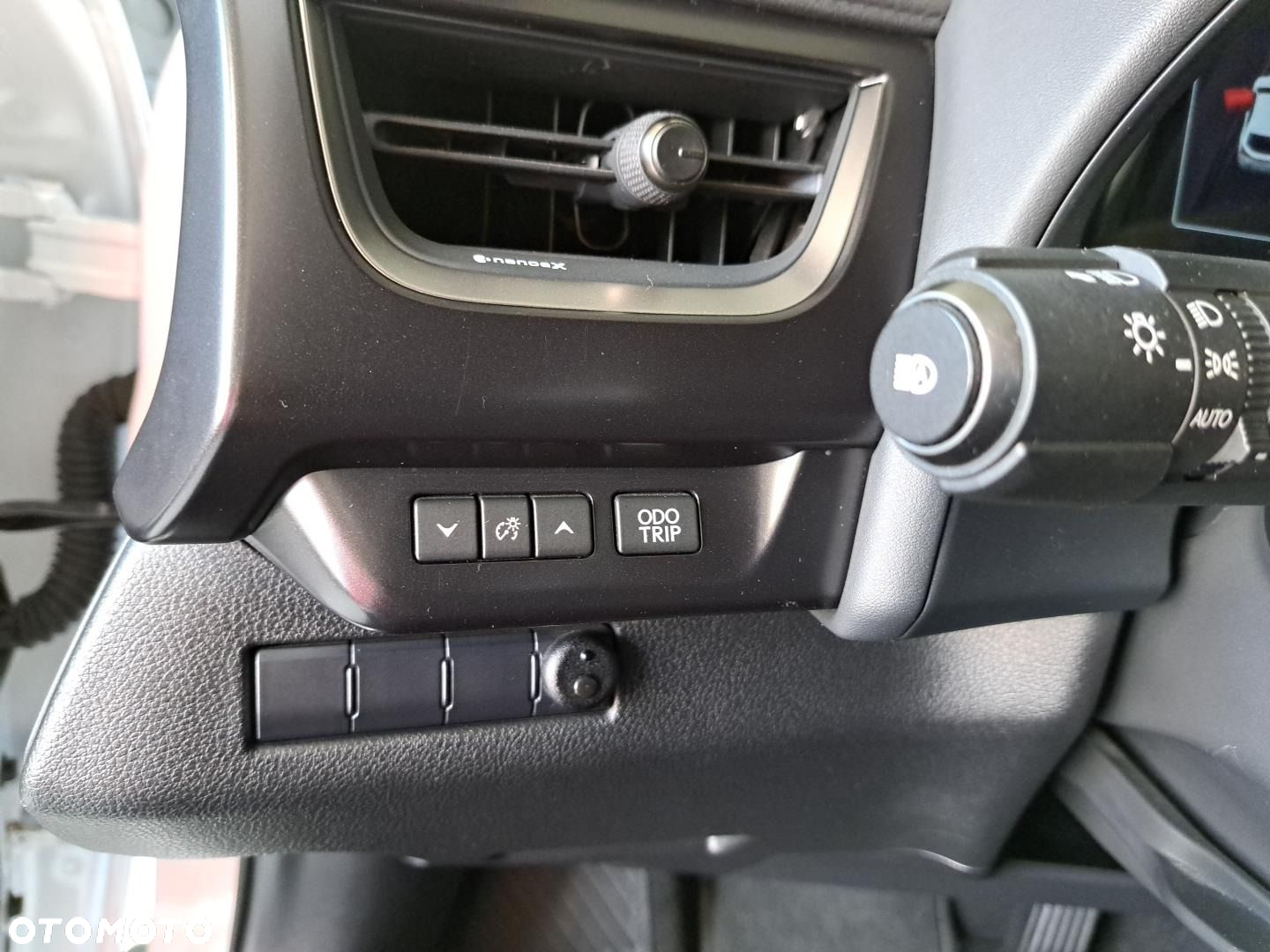 Lexus UX 250h GPF F Impression 2WD - 34