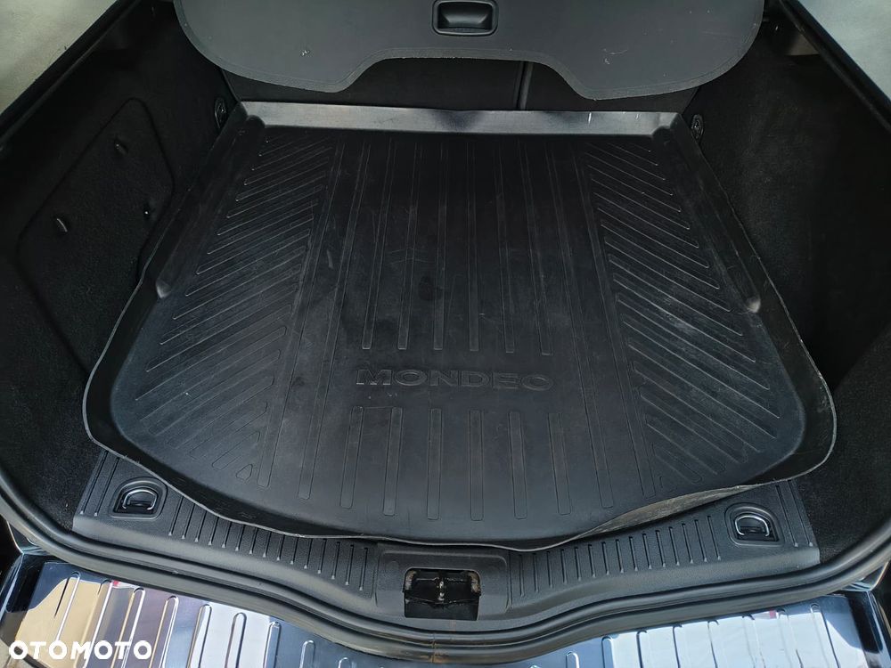 Ford Mondeo 2.0 TDCi Champions Edition - 16