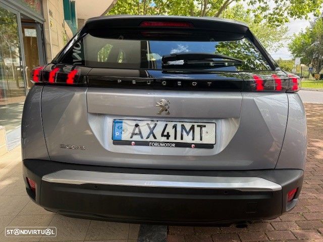 Peugeot 2008 1.2 PureTech Active Pack - 4