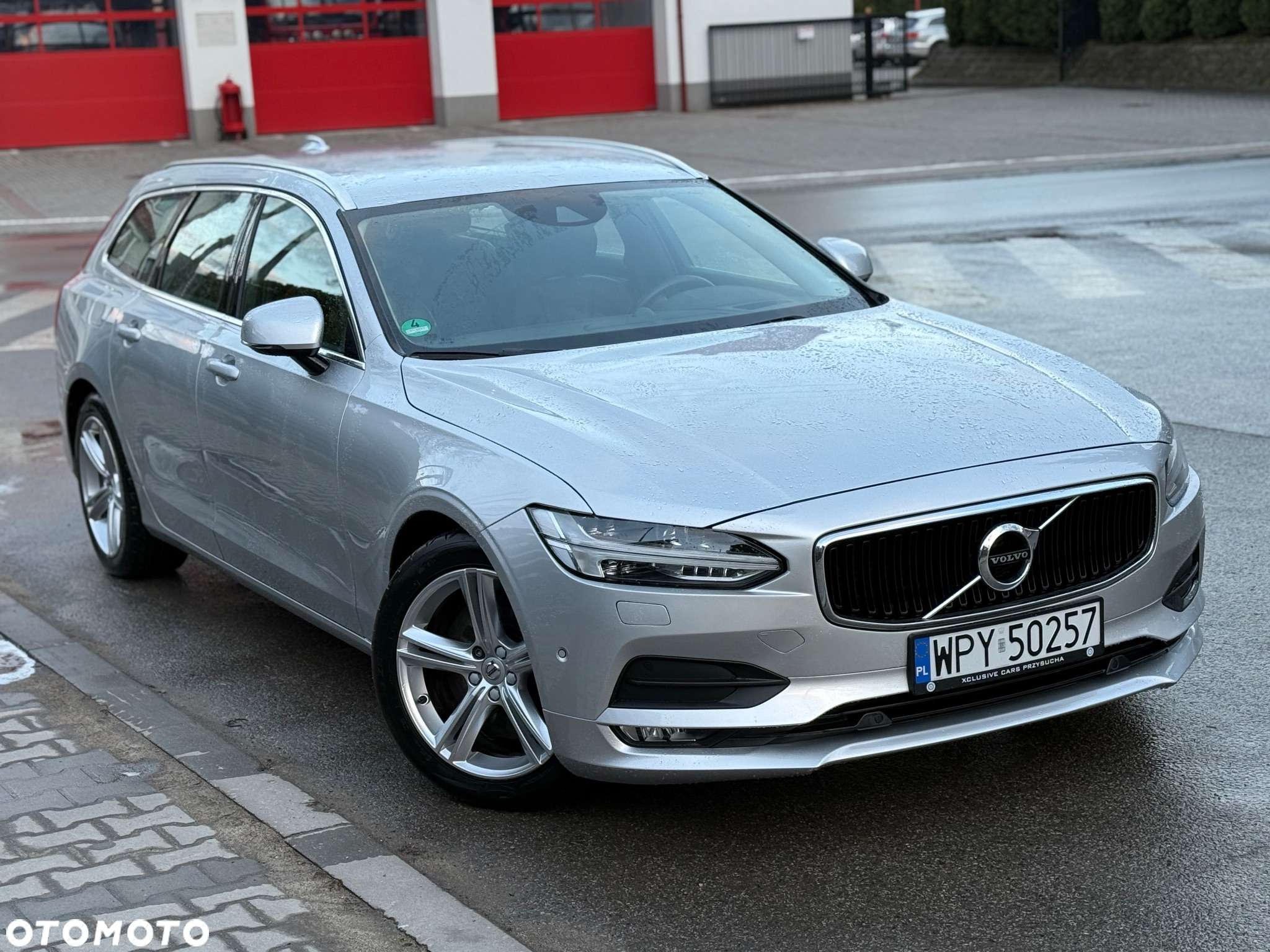 Volvo V90 D5 AWD Momentum - 5
