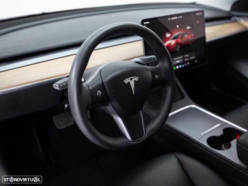 Tesla Model 3 Standard RWD Plus - 19