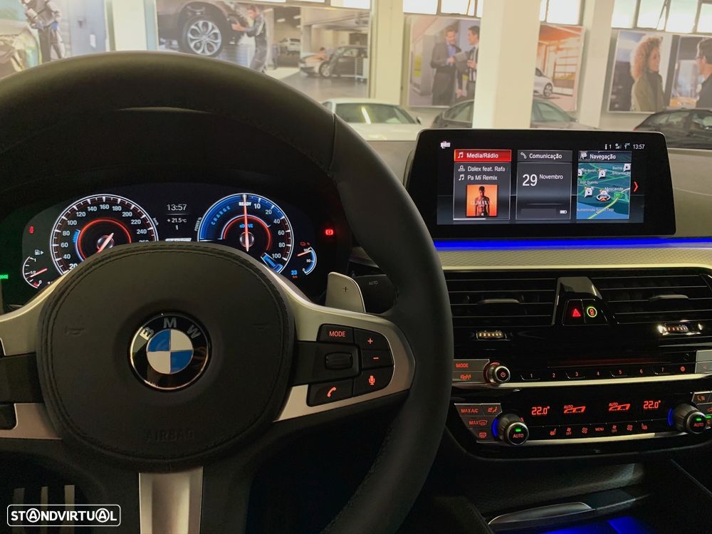 BMW 530 e iPerformance Pack M - 21