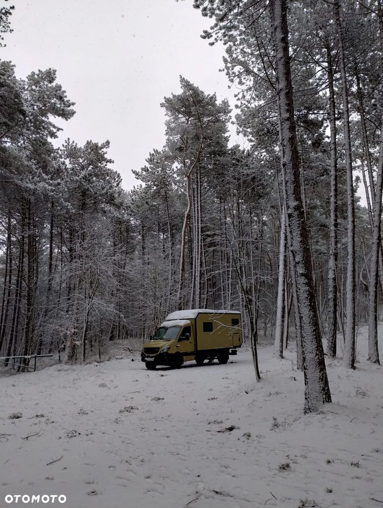 Mercedes-Benz Sprinter - 21