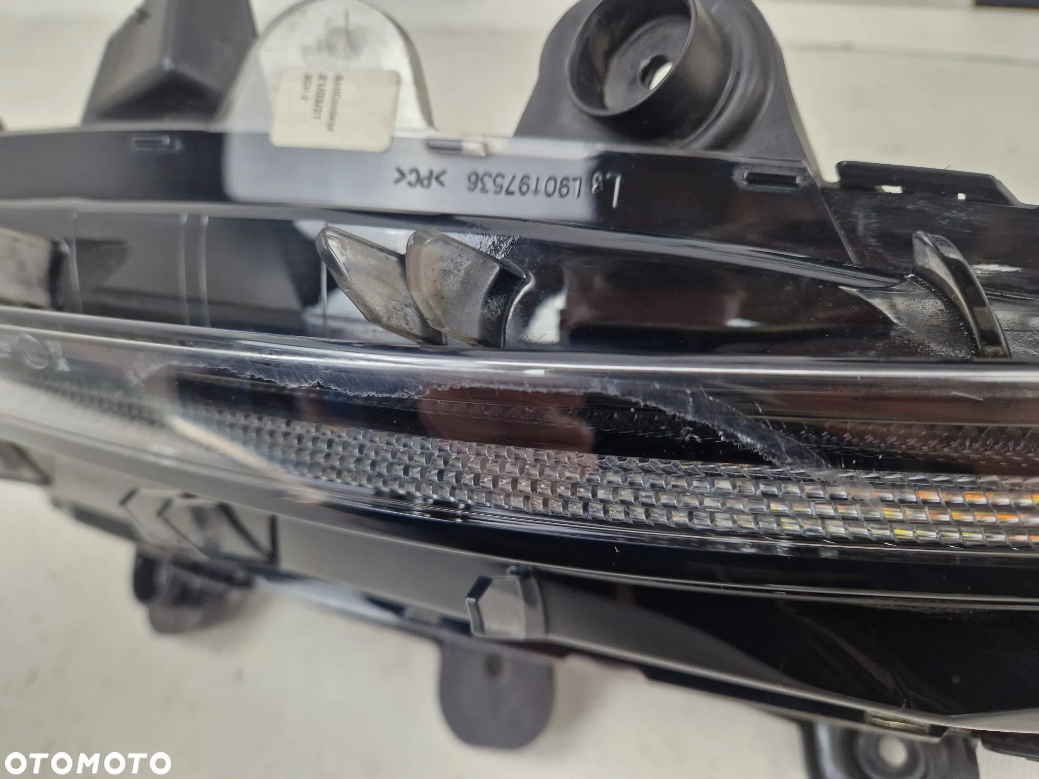 Halogen lewy LED DRL Peugeot 3008 5008 II LIFT FL - 2