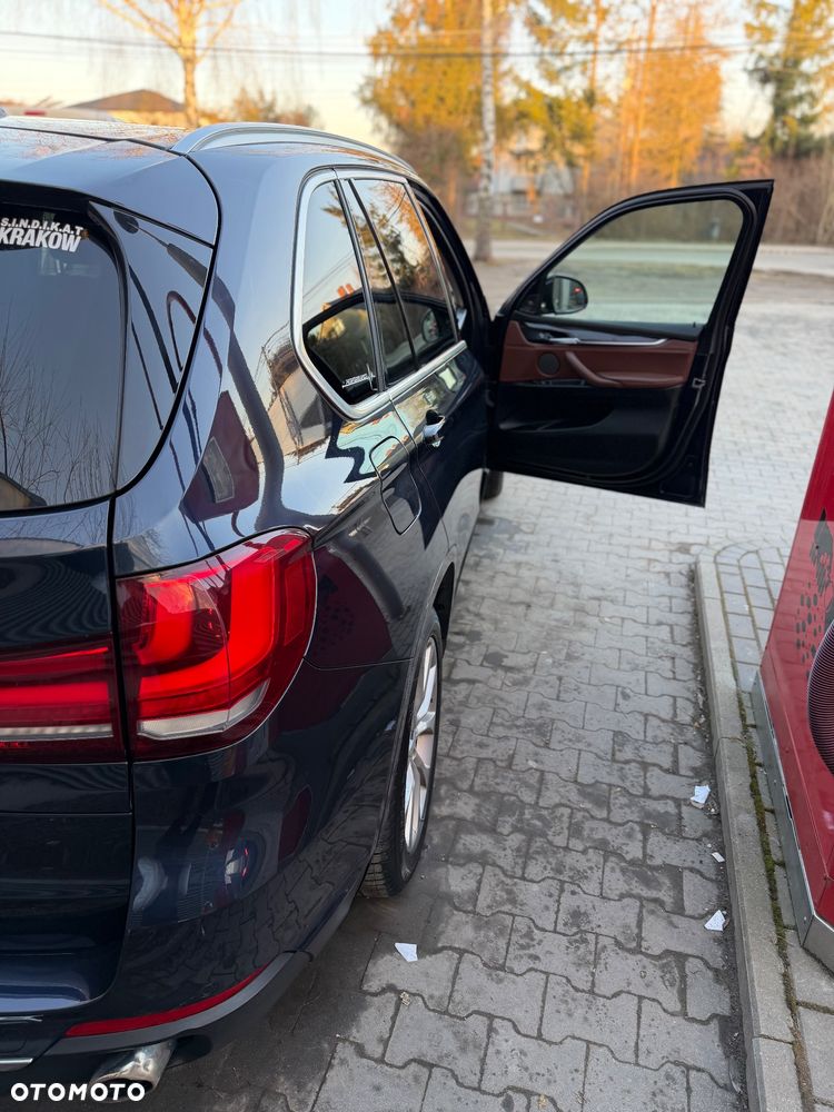 BMW X5 xDrive35i - 7