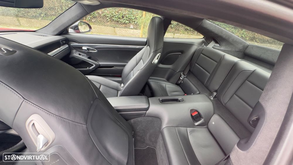 Porsche 911 (991) Carrera 4 PDK - 13
