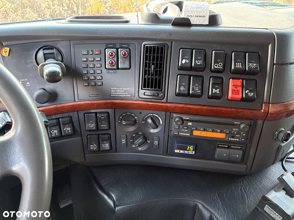 Volvo FM -400 6x4 - 19