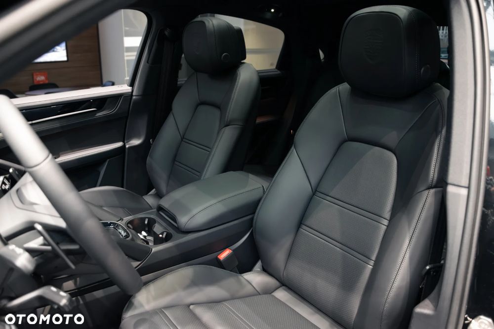 Porsche Cayenne E-Hybrid PHEV Black Edition - 15