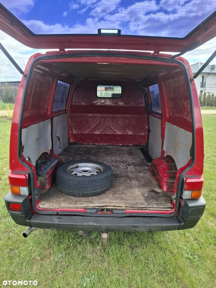 Volkswagen Transporter - 4