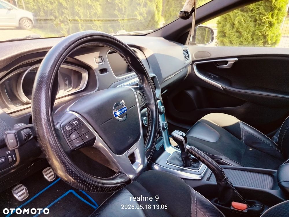Volvo V40 D4 Drive-E R-Design Summum - 8
