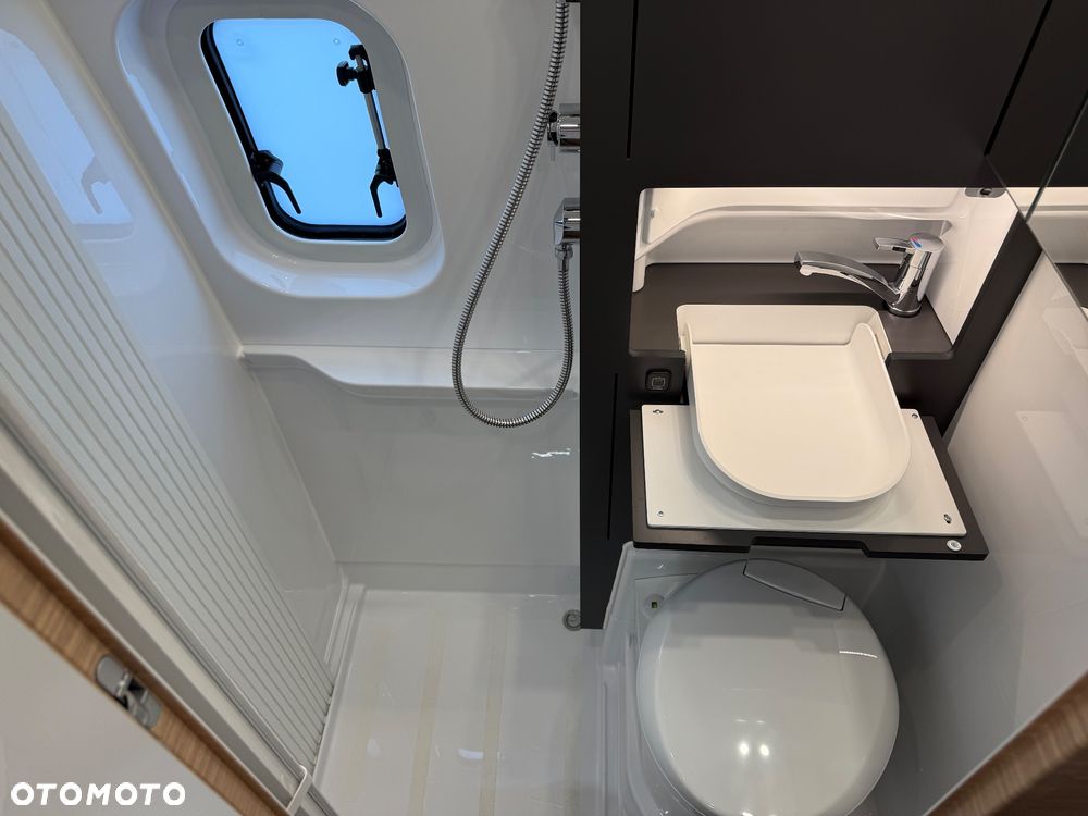 Hobby Maxia VAN 680 DT 2 osobowy luksus - 22