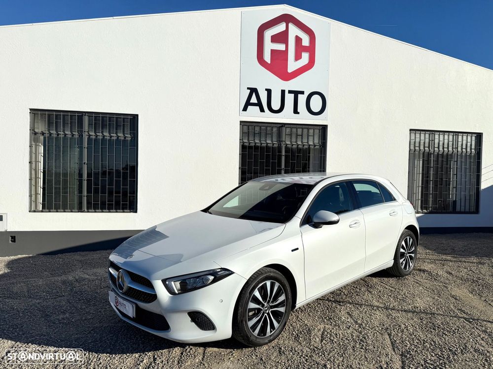 Mercedes-Benz A 250 e Style Plus - 1