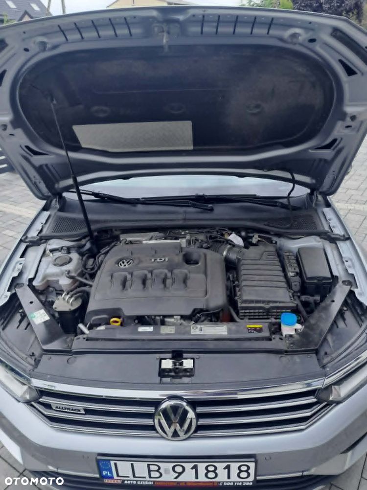 Volkswagen Passat Alltrack - 12