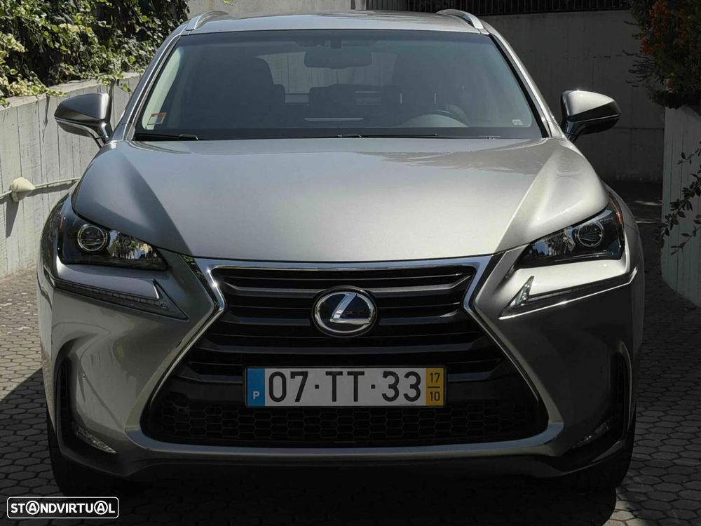 Lexus NX 300h Executive+ - 4