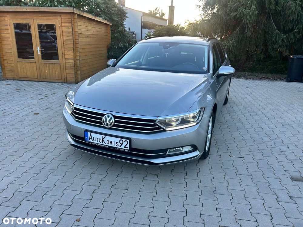 Volkswagen Passat - 19