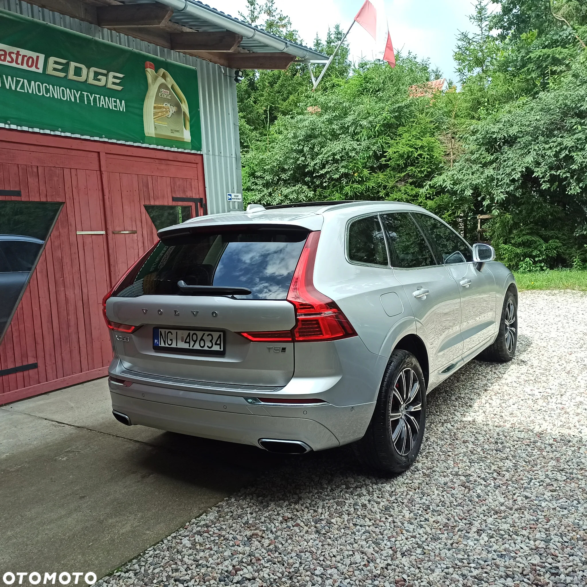 Volvo XC 60 T5 AWD R-Design - 4