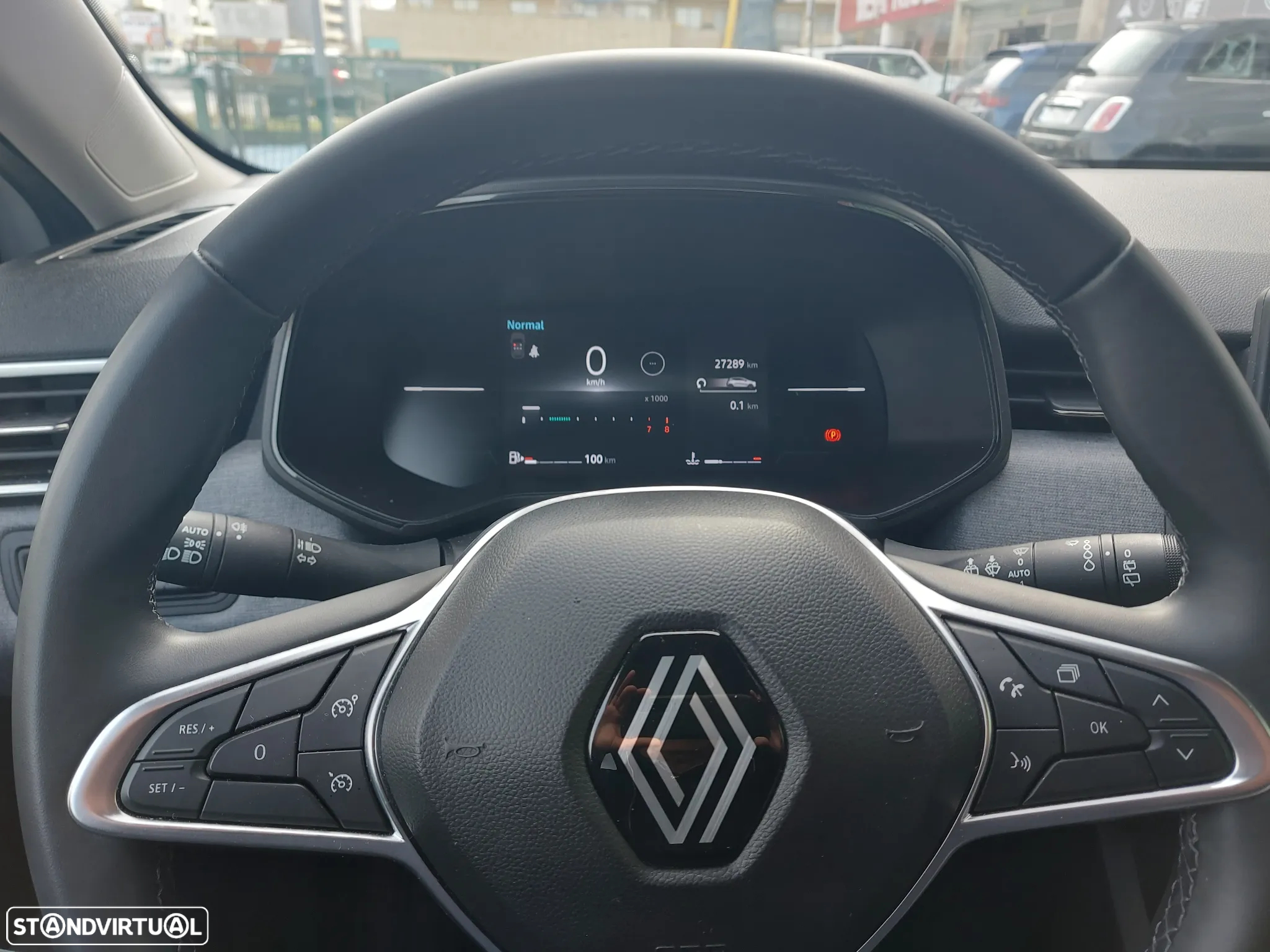Renault Clio 1.0 TCe Evolution - 23