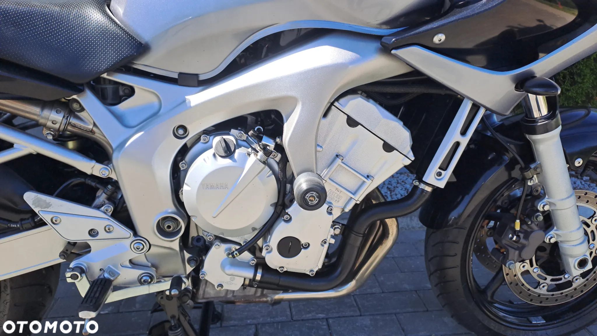Yamaha FZ - 41