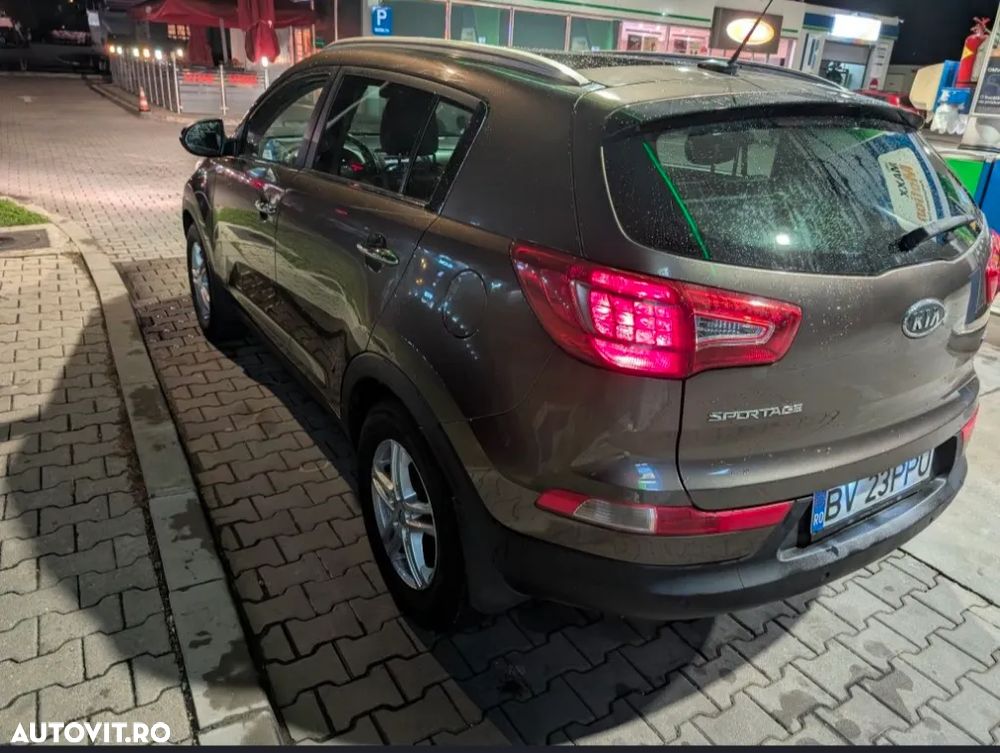 Kia Sportage 1.7 DSL MT 4x2 PREMIUM - 8
