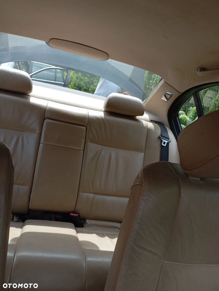 BMW Seria 3 330d - 8