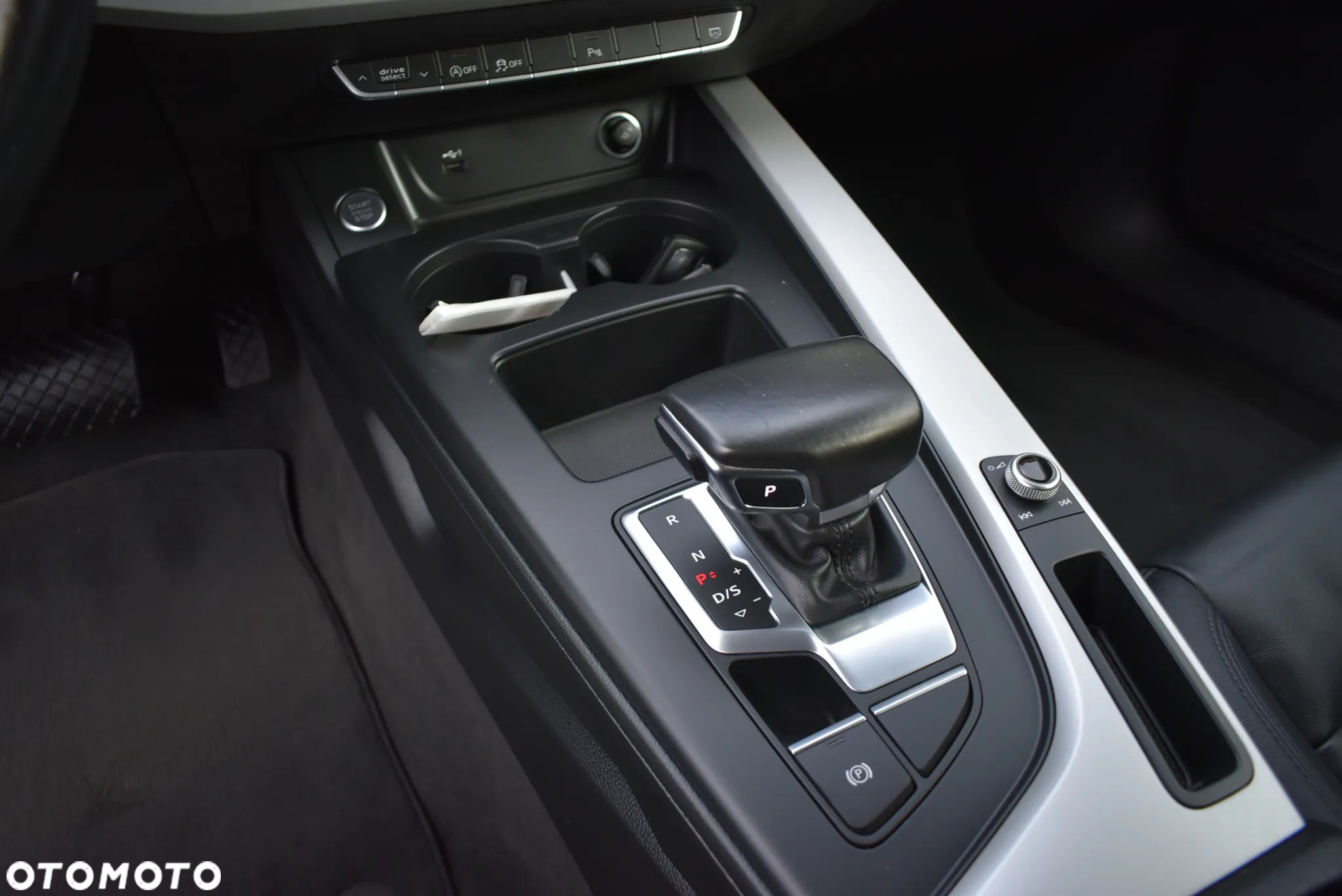 Audi A4 Avant 40 TDI S tronic - 28
