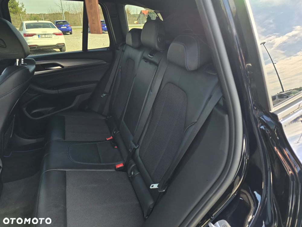 BMW X3 xDrive20d xLine - 23