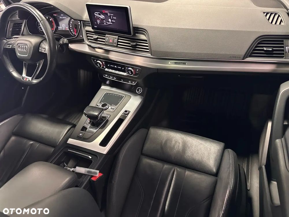 Audi Q5 - 11