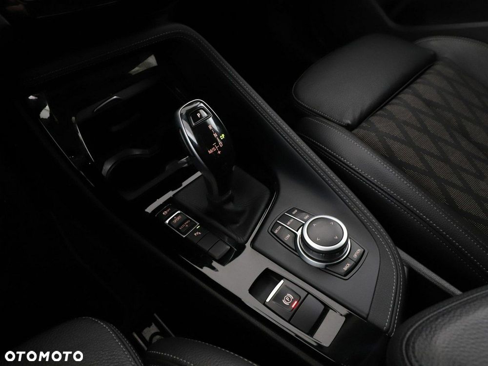 BMW X1 sDrive20d xLine - 29