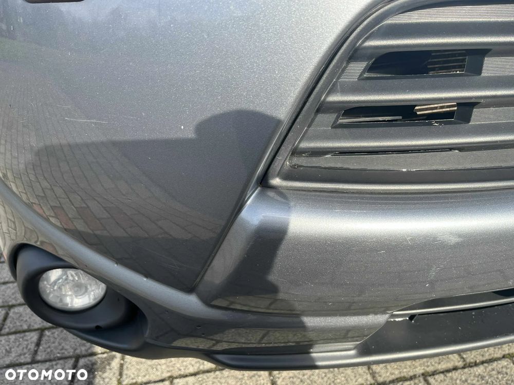 Mitsubishi Outlander - 14