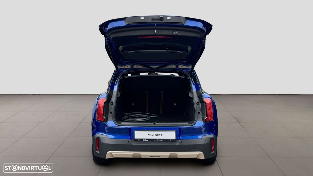 MINI Countryman E Favoured M - 12