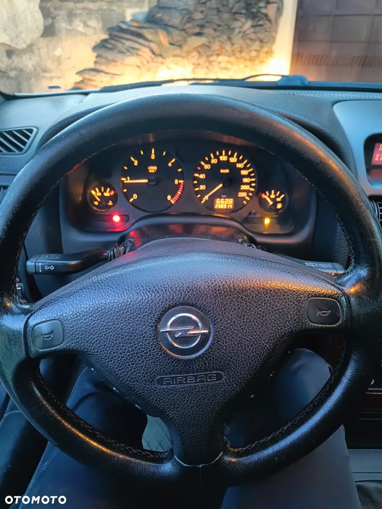 Opel Astra 2.0 DTI - 4