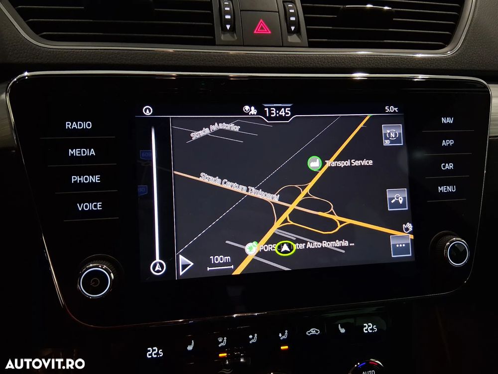 Skoda Superb 2.0 TDI DSG Ambition - 22