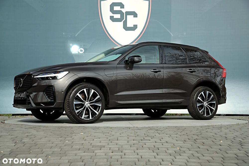 Volvo XC 60 T8 Plug-In Hybrid AWD Ultimate Dark - 4