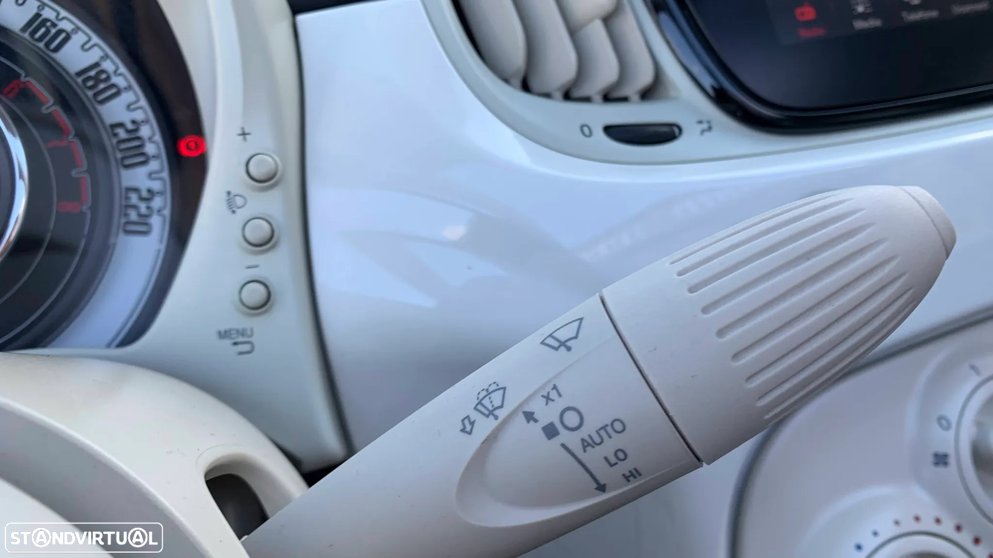 Fiat 500C 1.0 Hybrid Lounge - 26