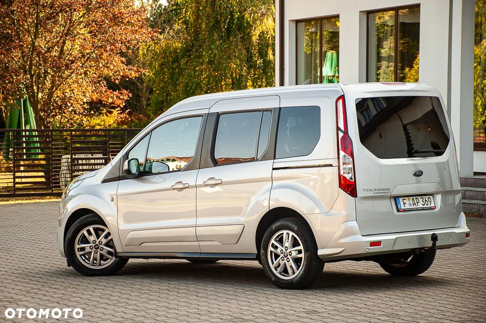 Ford Tourneo Connect 1.5 TDCi Start-Stop Titanium - 29