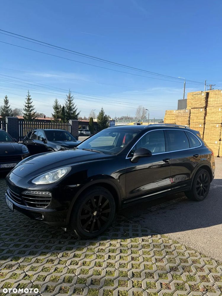 Porsche Cayenne - 4