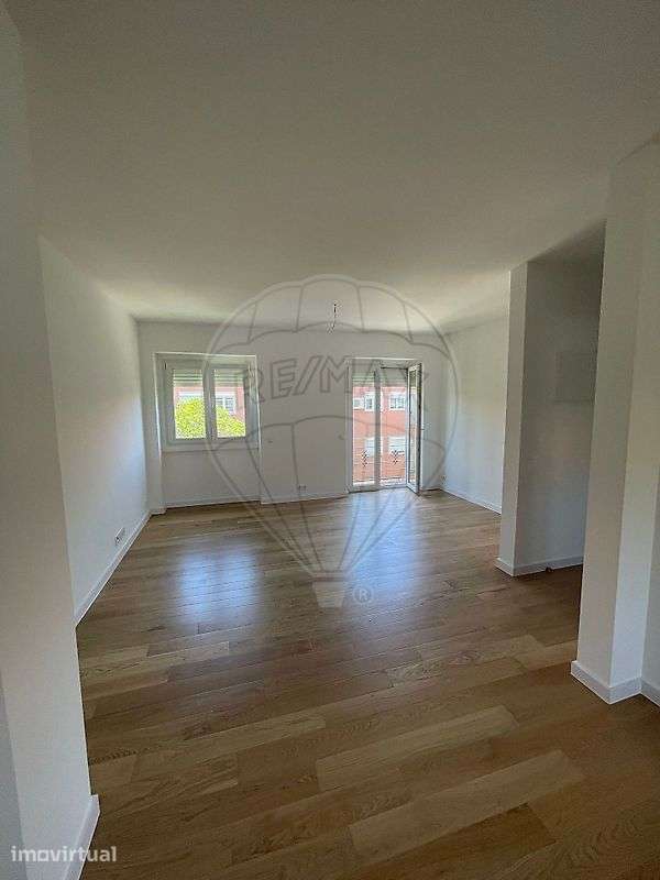 Apartamento T2 para arrendamento - Grande imagem: 4/12