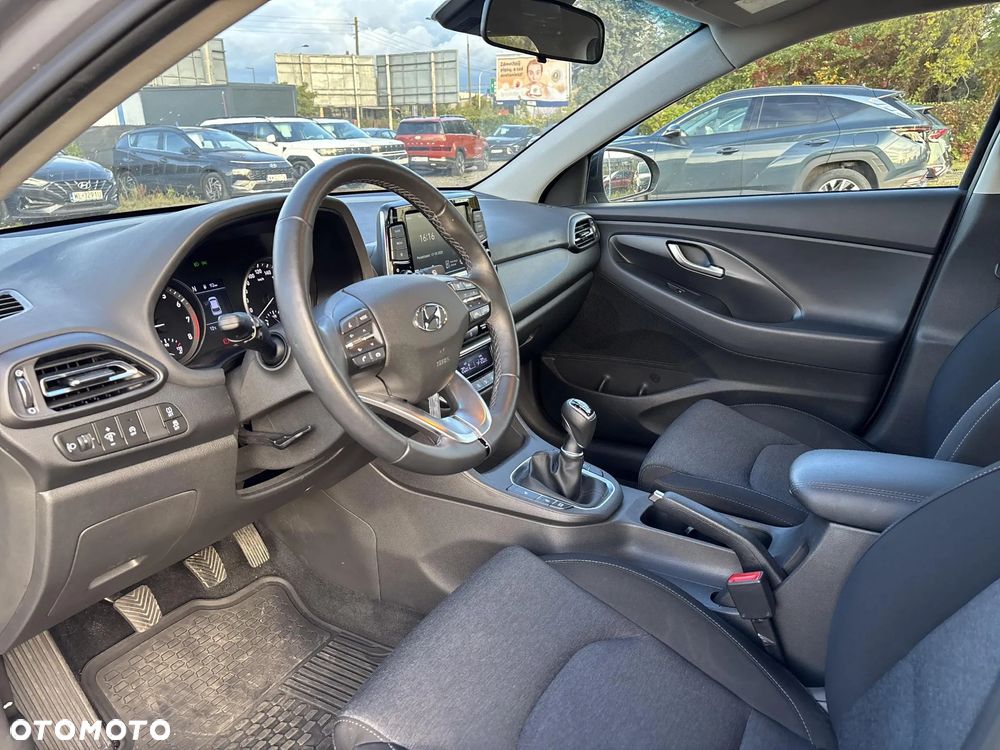 Hyundai i30 1.5 T-GDI 48V Smart - 9